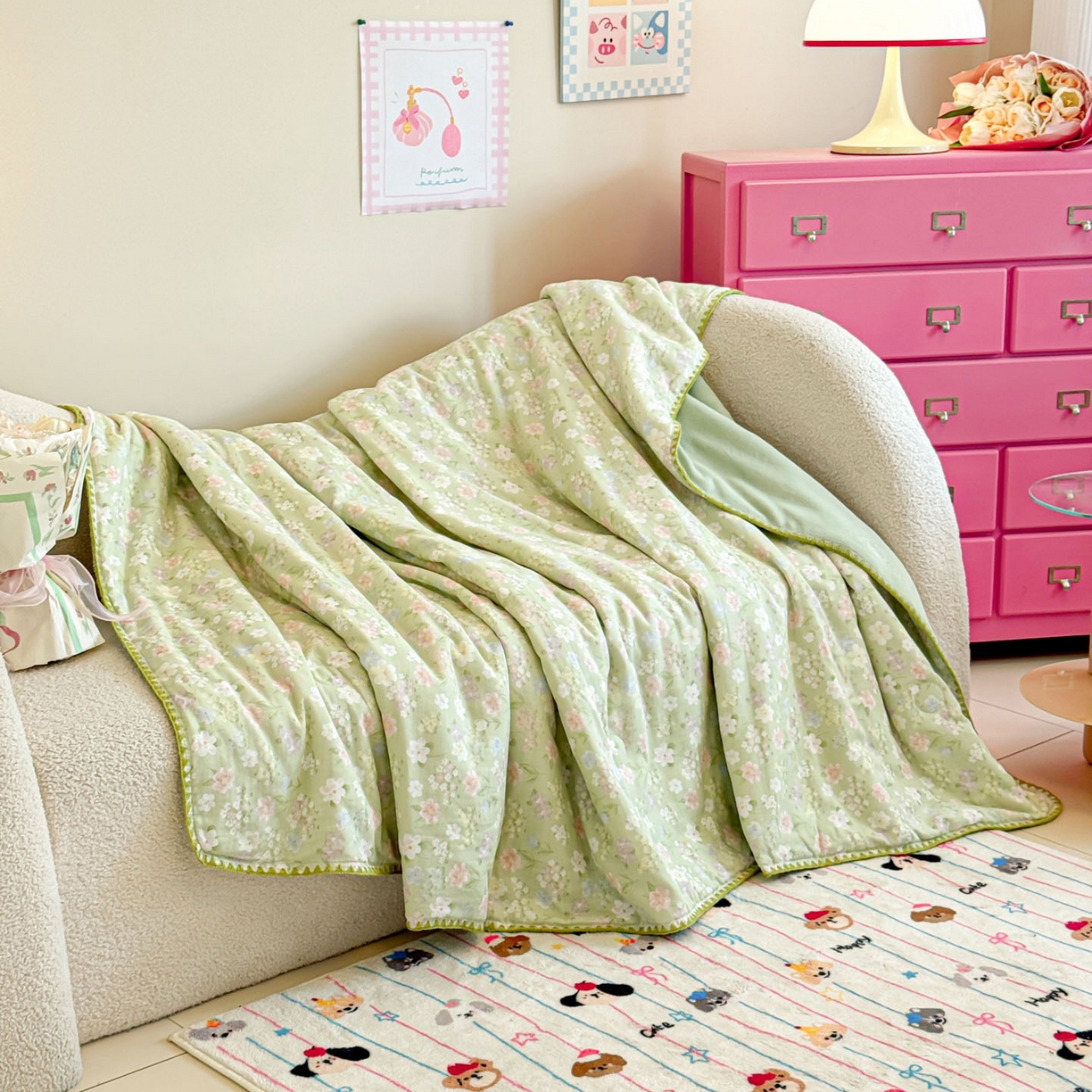 91家纺网 家纺一手货源 找家纺 妮可 2025新款三层夹棉全棉双层纱绒多功能盖毯被 森林物语