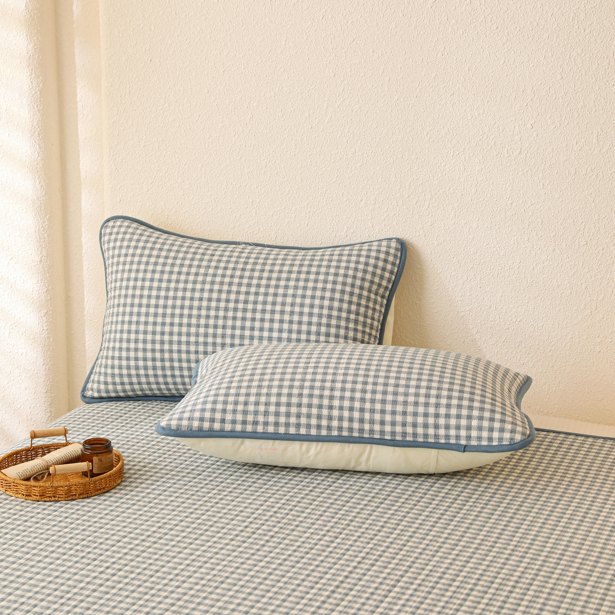 91家纺网 家纺一手货源 找家纺 妮可 2025新款全棉色织水洗棉一面棉一面绒四季可用床盖系列 格韵-蓝小格