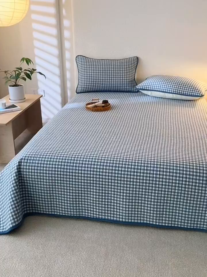 91家纺网 家纺一手货源 找家纺 妮可 2025新款全棉色织水洗棉一面棉一面绒四季可用床盖系列 格韵-蓝小格