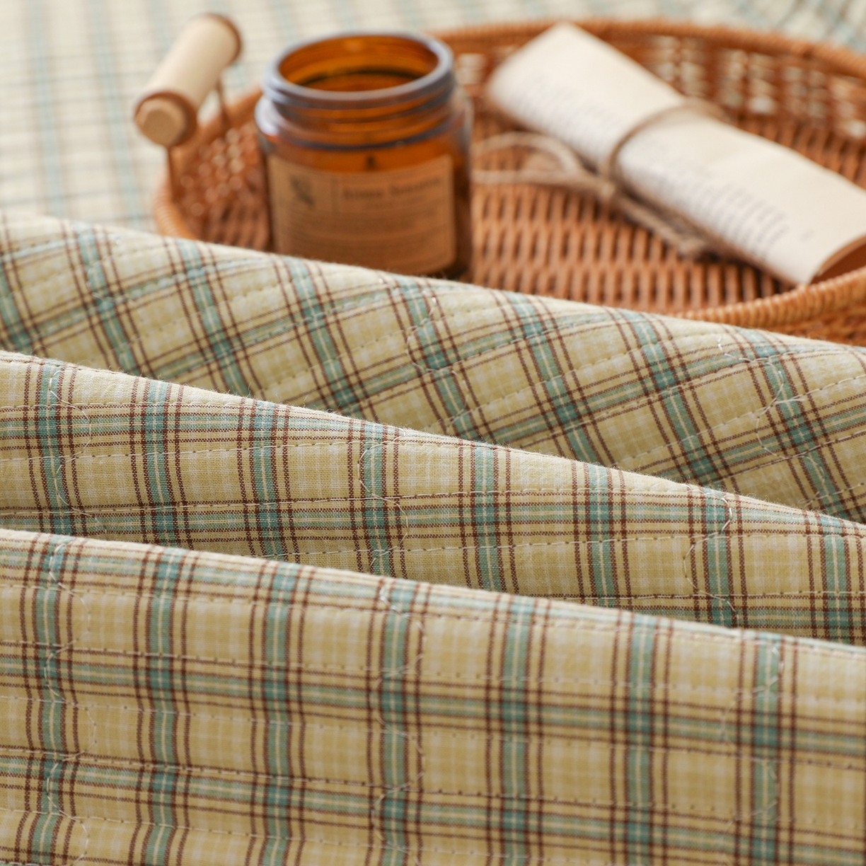 91家纺网 家纺一手货源 找家纺 妮可 2025新款全棉色织水洗棉一面棉一面绒四季可用床盖系列 格韵-青灰