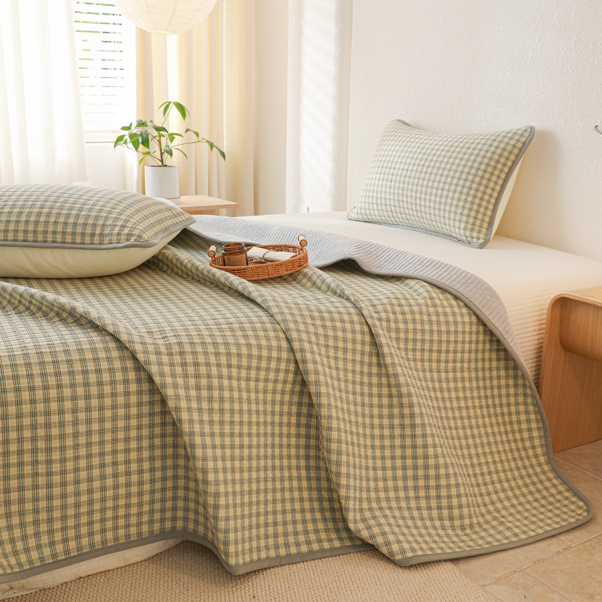 91家纺网 家纺一手货源 找家纺 妮可 2025新款全棉色织水洗棉一面棉一面绒四季可用床盖系列 格韵-青灰