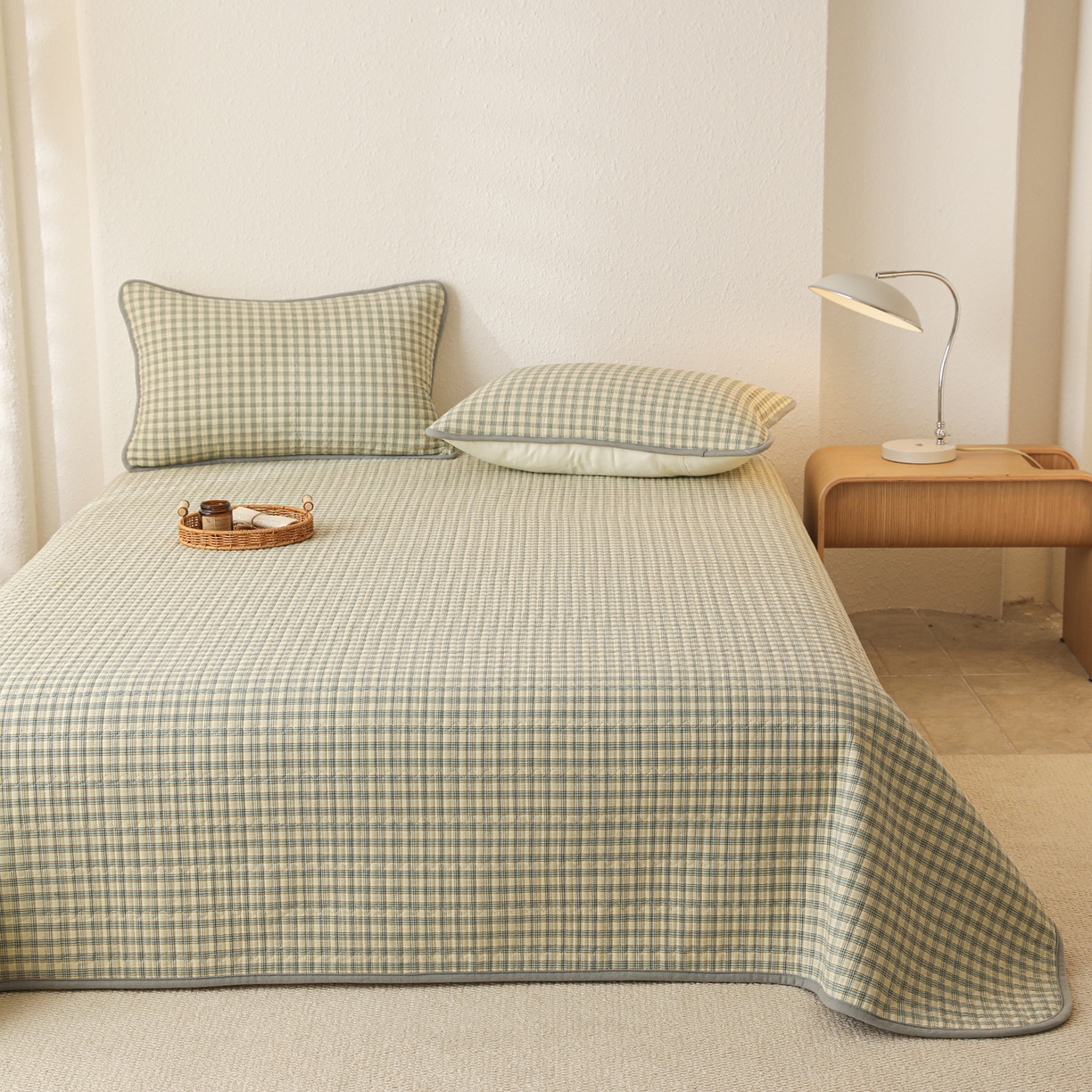 91家纺网 家纺一手货源 找家纺 妮可 2025新款全棉色织水洗棉一面棉一面绒四季可用床盖系列 格韵-青灰