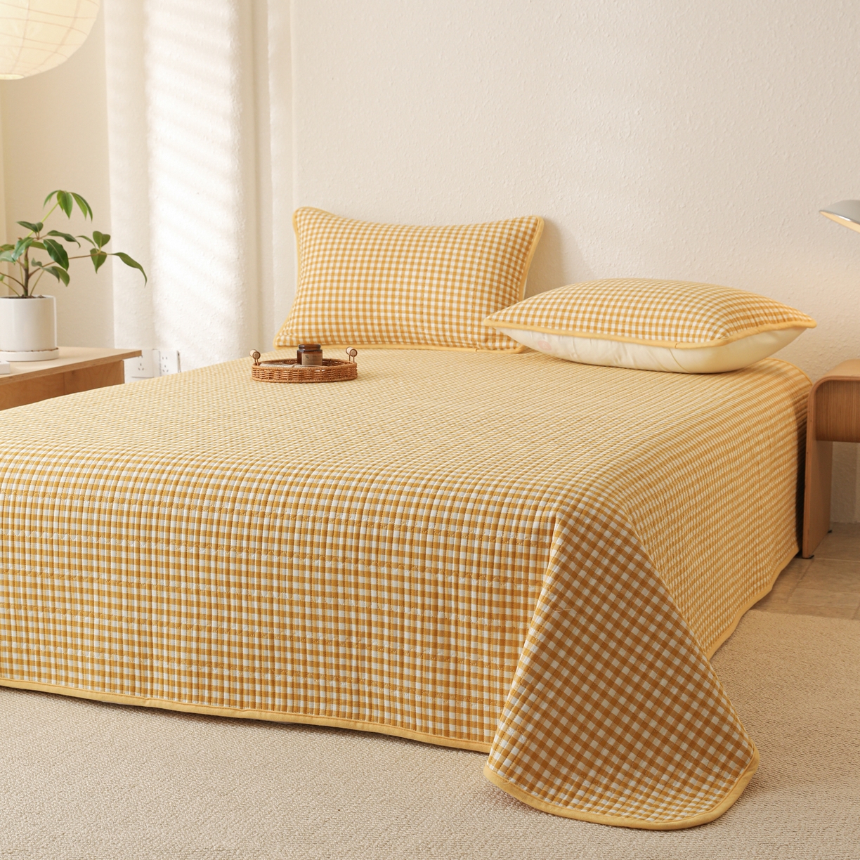 91家纺网 家纺一手货源 找家纺 妮可 2025新款全棉色织水洗棉一面棉一面绒四季可用床盖系列 格韵-黄小格