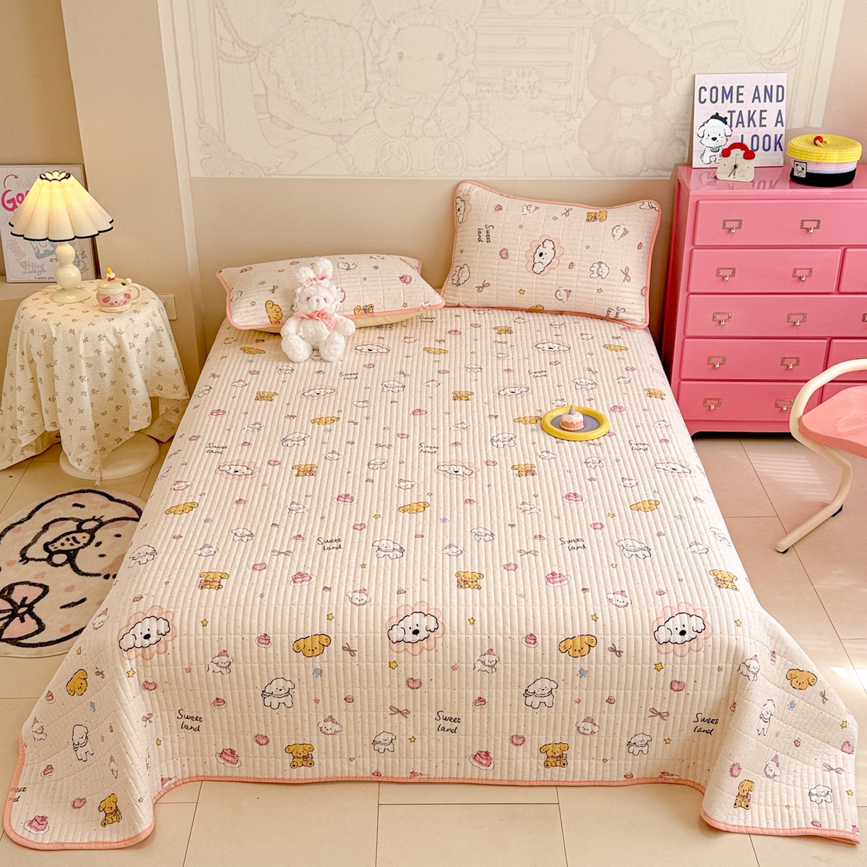 91家纺网 家纺一手货源 找家纺 妮可 2025新款跑量款全棉双层纱绒四季可用床盖系列 甜心乐园