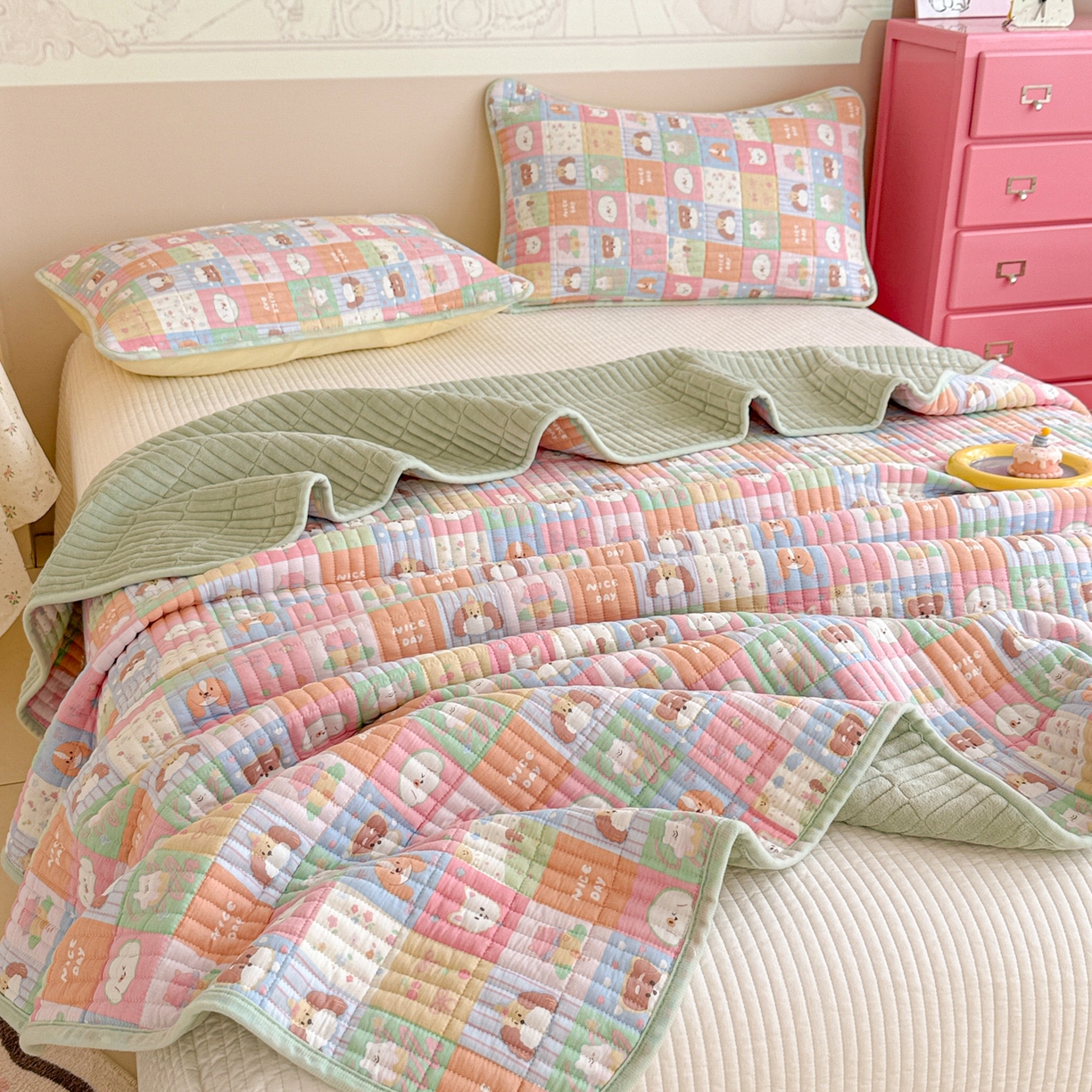 91家纺网 家纺一手货源 找家纺 （总）妮可 2025新款跑量款全棉双层纱绒四季可用床盖系列