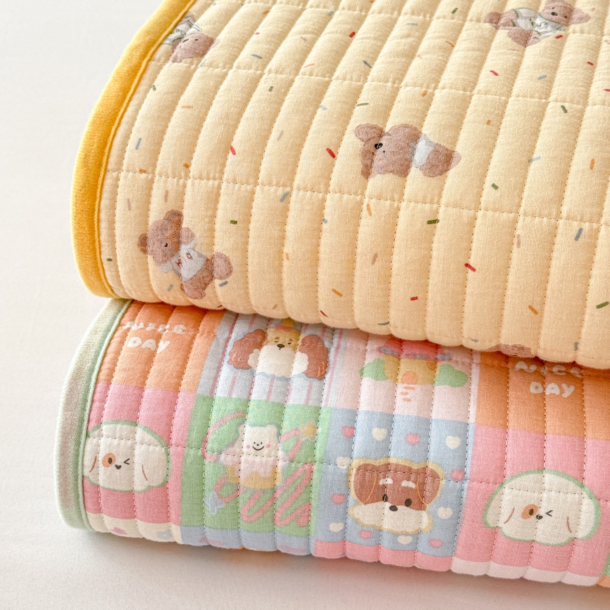 91家纺网 家纺一手货源 找家纺 妮可 2025新款跑量款全棉双层纱绒四季可用床盖系列 组合图（仅参考）