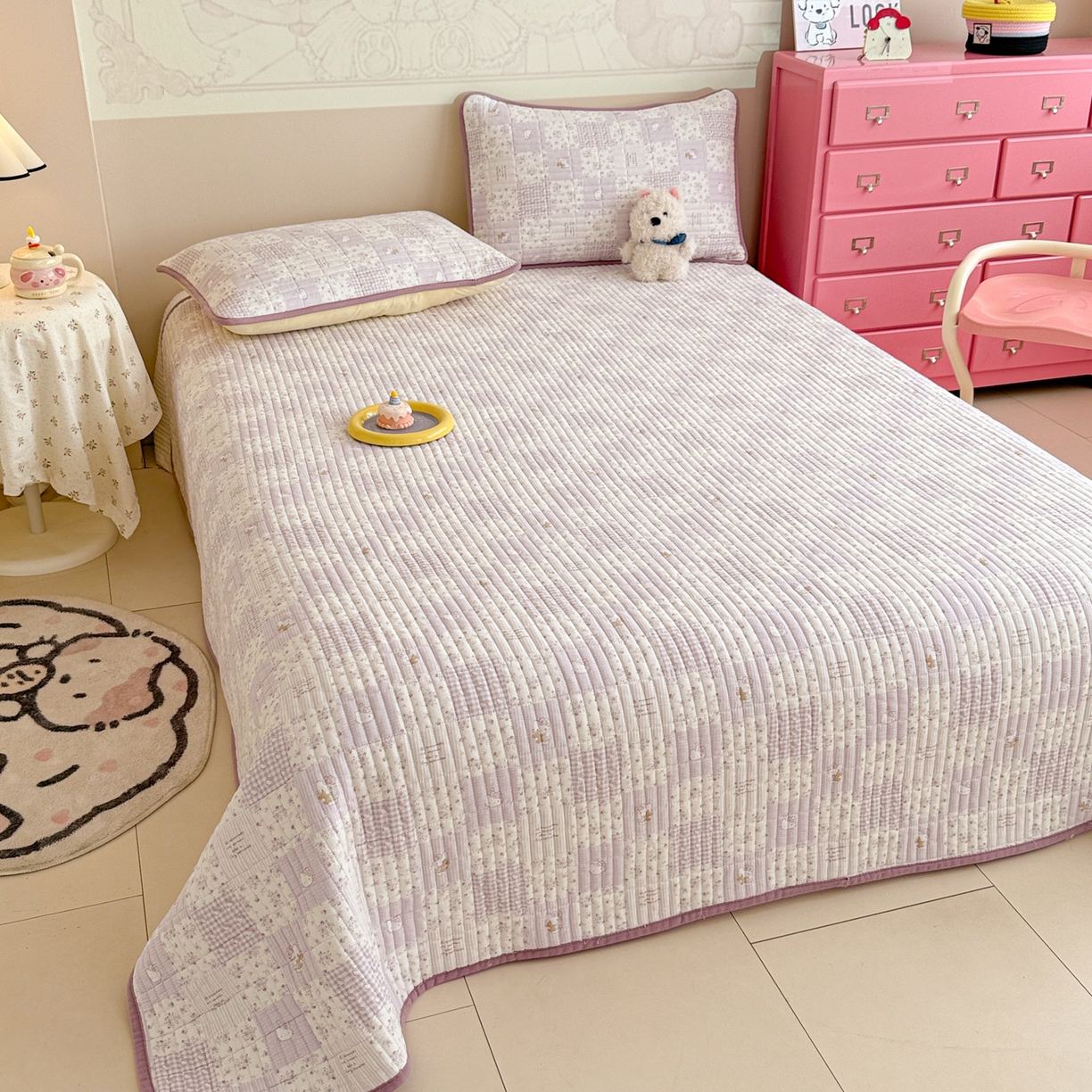 91家纺网 家纺一手货源 找家纺 妮可 2025新款跑量款全棉双层纱绒四季可用床盖系列 芋泥奶霜