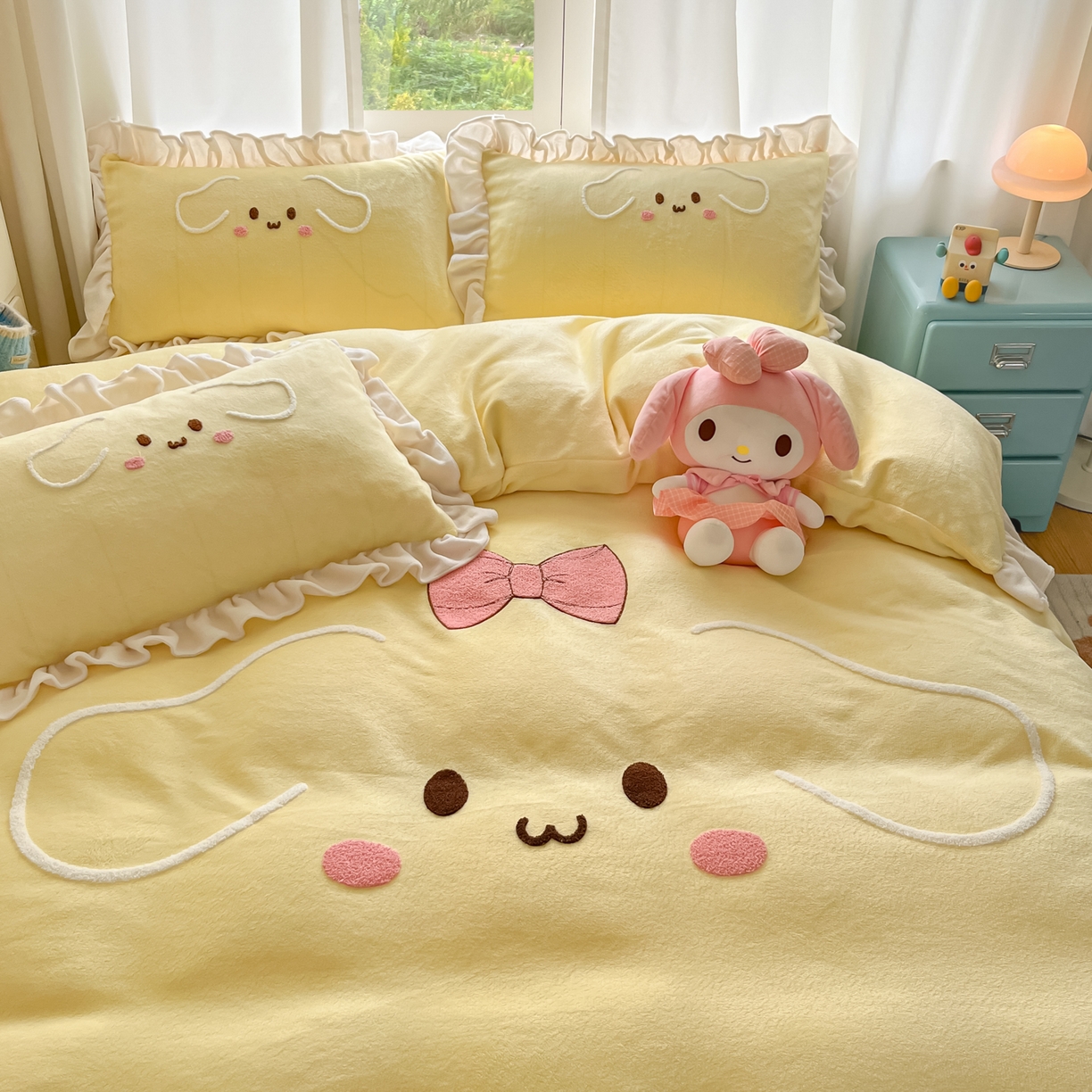 91家纺网 家纺一手货源 找家纺 梦之岛 2025新款高克重大版牛奶绒卡通毛巾绣四件套 幸运兔-黄