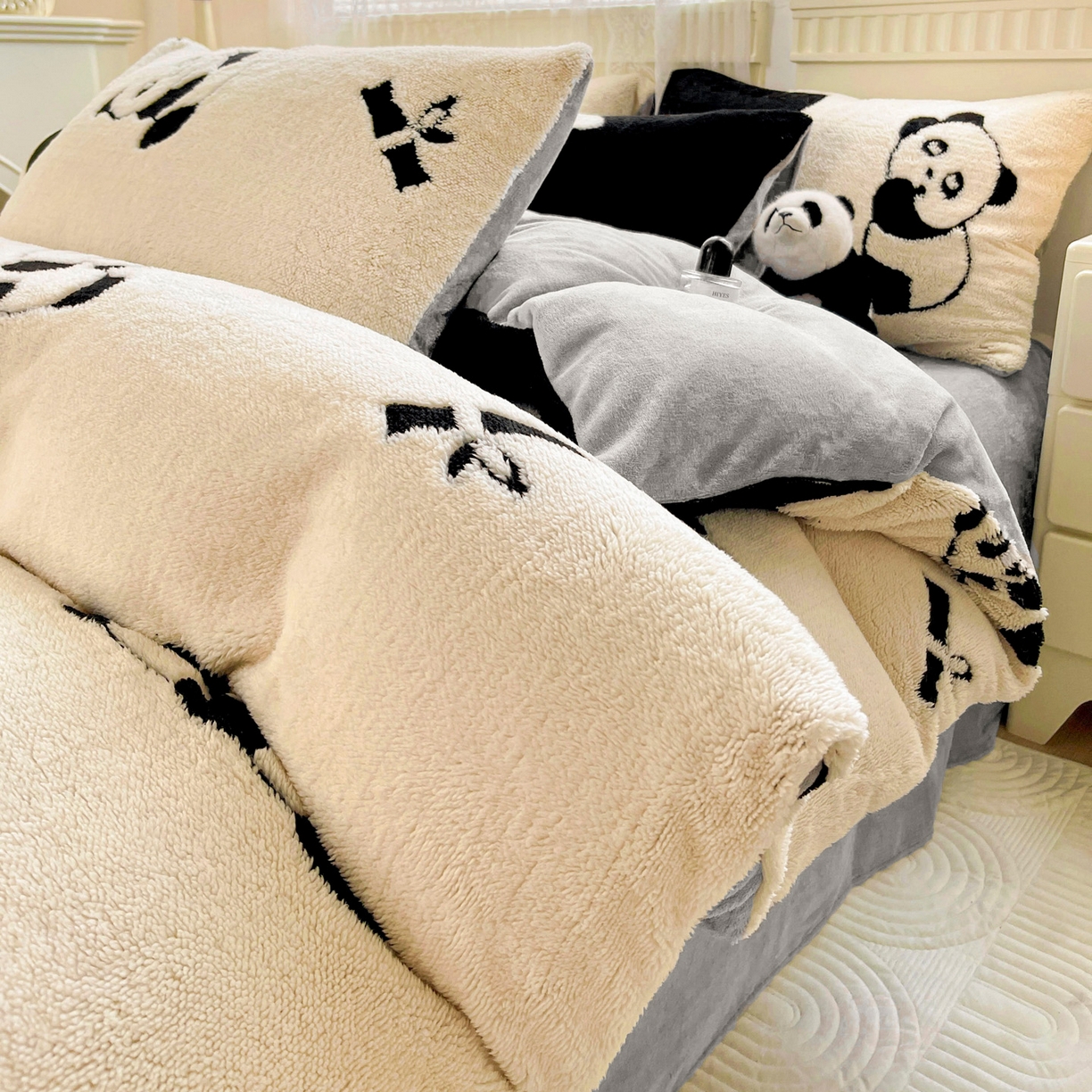 91家纺网 家纺一手货源 找家纺 （总）梦之岛 2025新款高克重阳离子大提花印花牛奶绒四件套