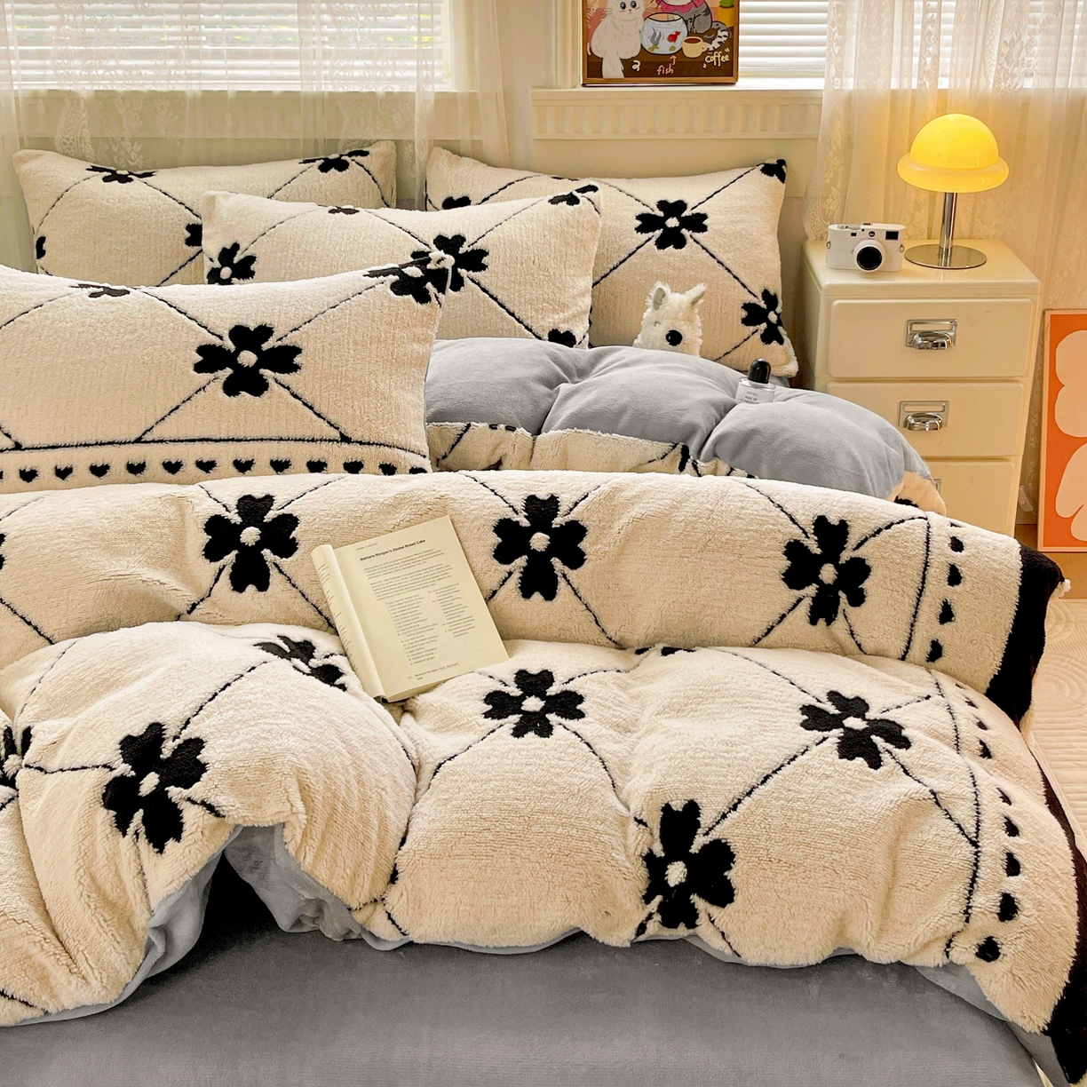 91家纺网 家纺一手货源 找家纺 梦之岛 2025新款高克重阳离子大提花印花牛奶绒四件套 四叶草