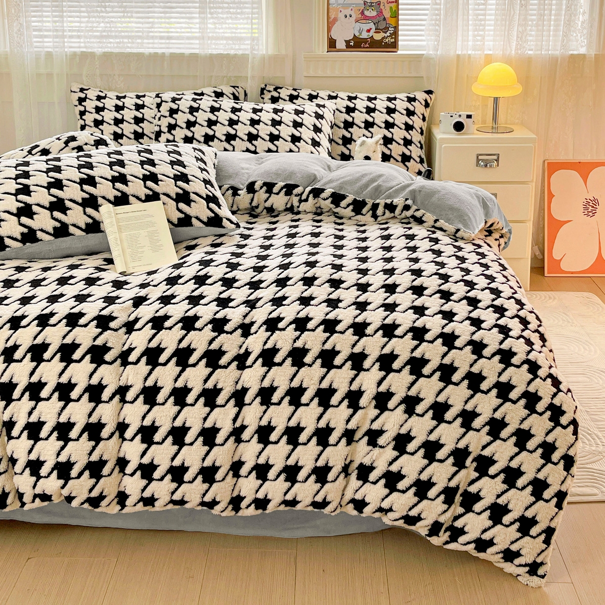 91家纺网 家纺一手货源 找家纺 梦之岛 2025新款高克重阳离子大提花印花牛奶绒四件套 千鸟格