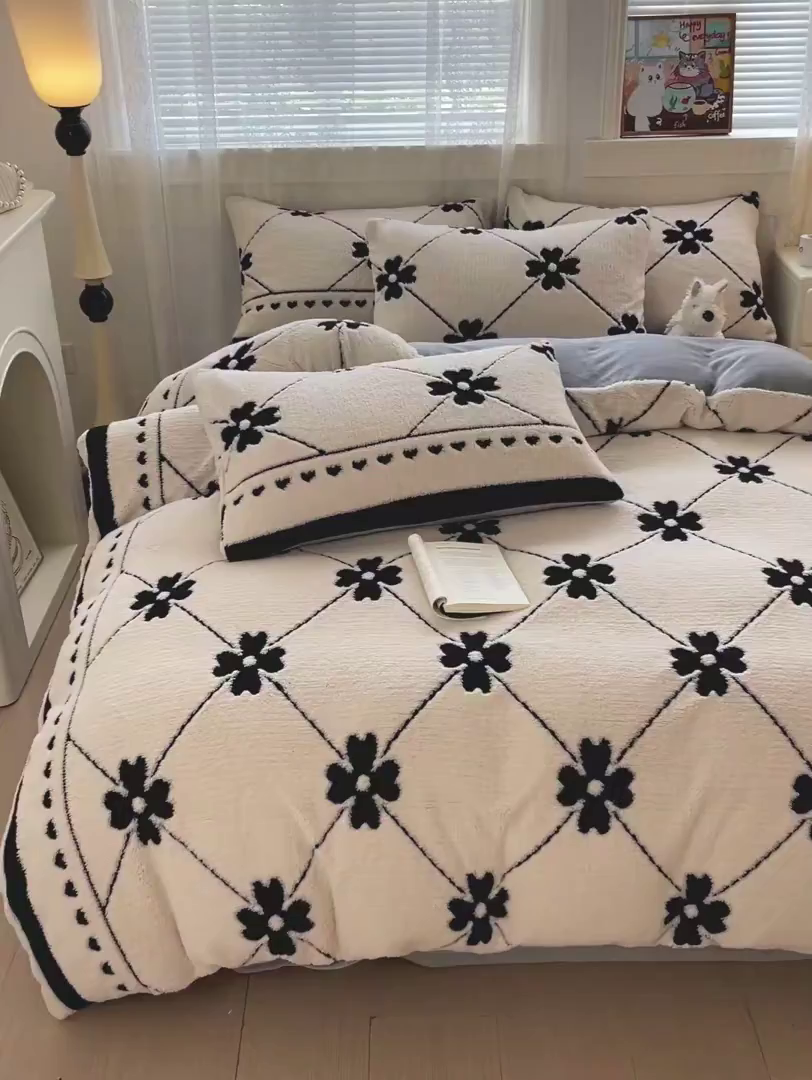 91家纺网 家纺一手货源 找家纺 梦之岛 2025新款高克重阳离子大提花印花牛奶绒四件套 四叶草