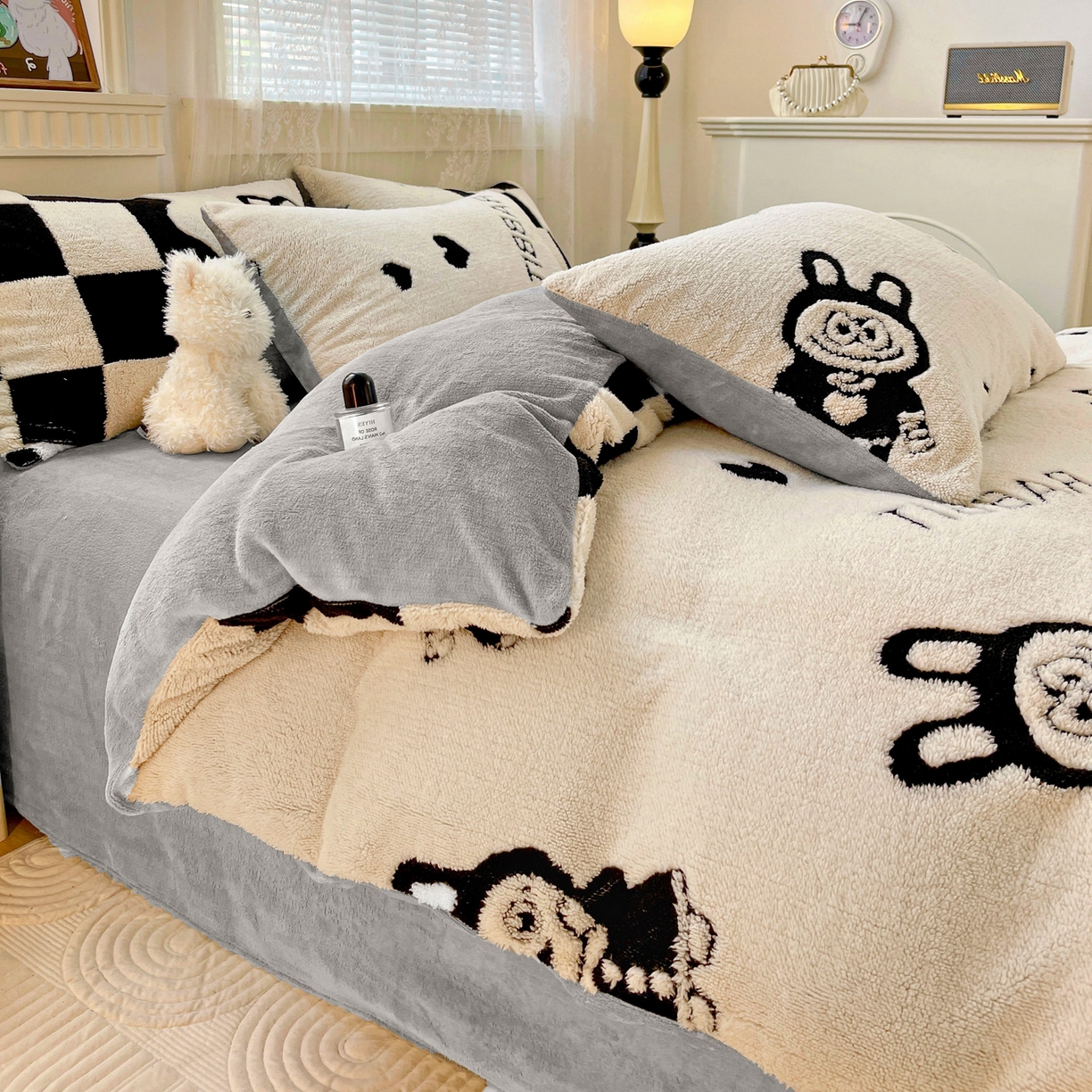 91家纺网 家纺一手货源 找家纺 梦之岛 2025新款高克重阳离子大提花印花牛奶绒四件套 la布布