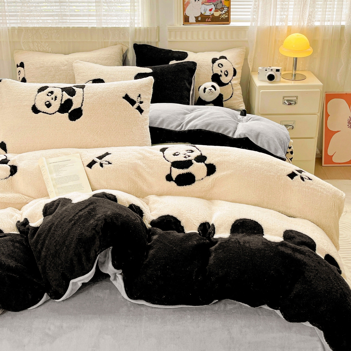 91家纺网 家纺一手货源 找家纺 梦之岛 2025新款高克重阳离子大提花印花牛奶绒四件套 小熊猫