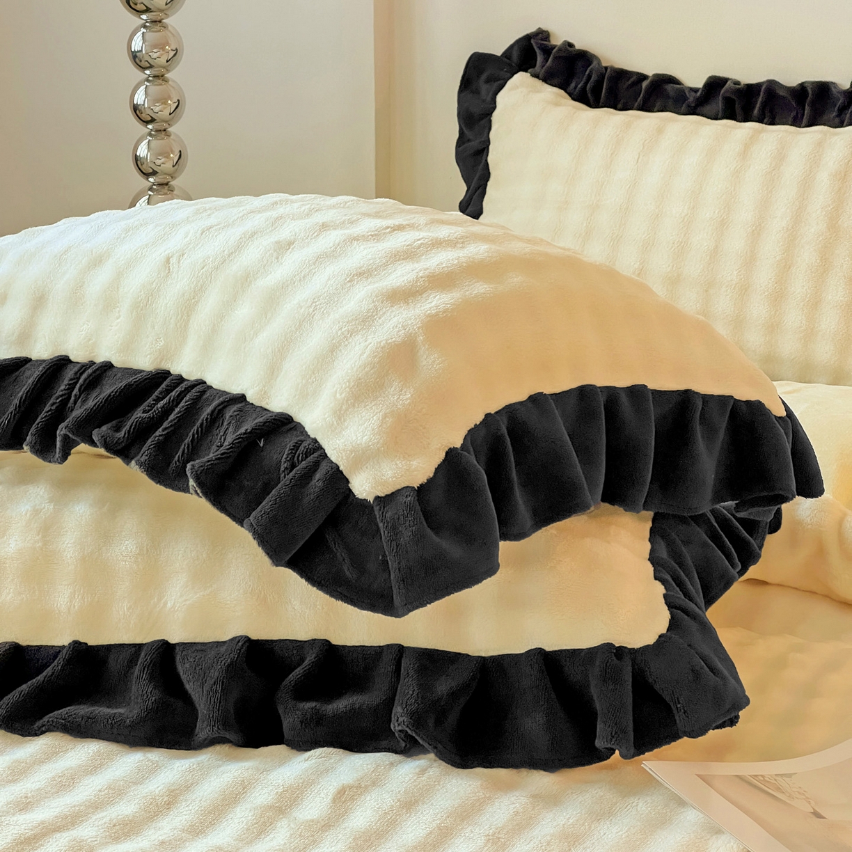 91家纺网 家纺一手货源 找家纺 梦之岛 2025新款韩版兔毛绒小泡泡牛奶绒四件套 泡芙公主-奶黄