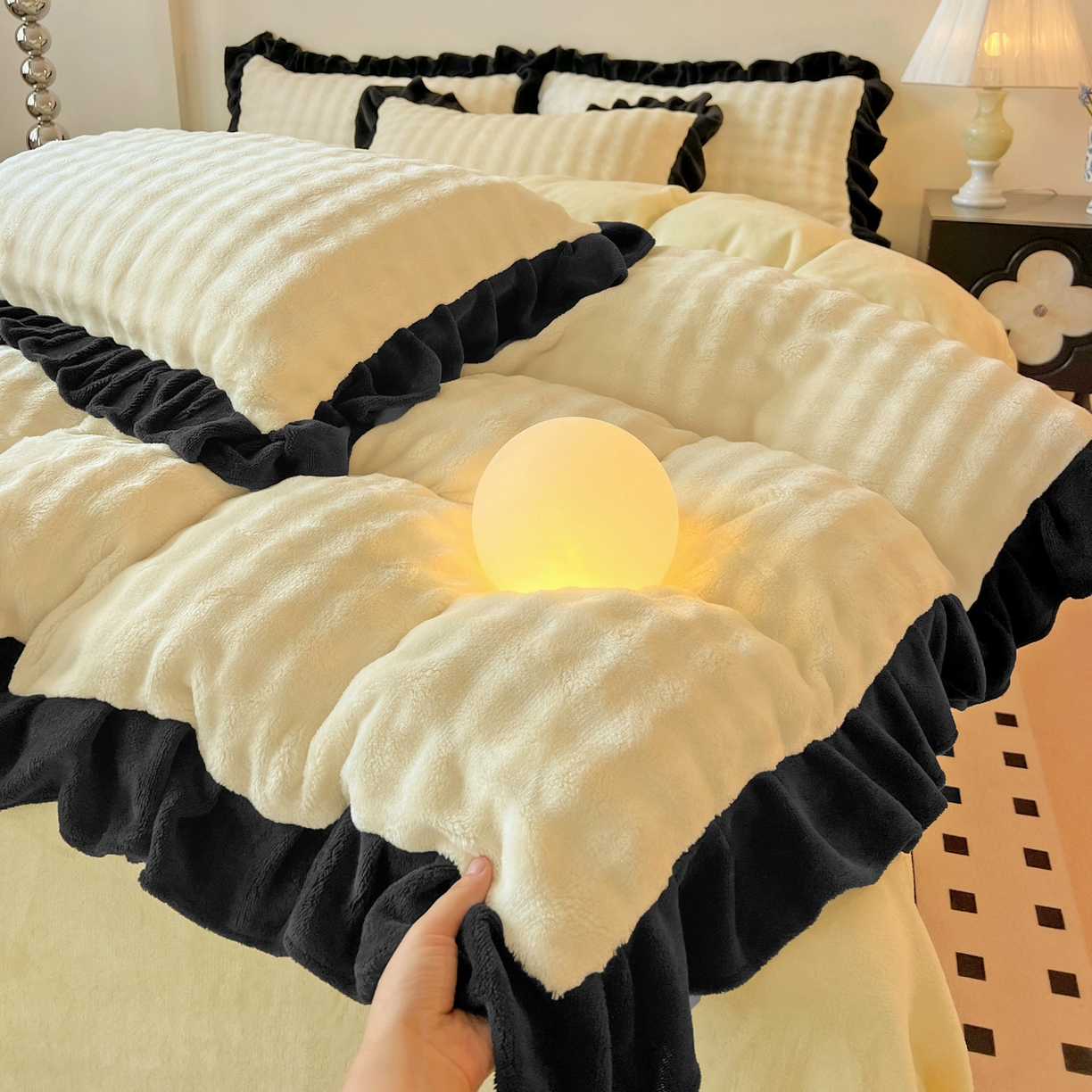 91家纺网 家纺一手货源 找家纺 梦之岛 2025新款韩版兔毛绒小泡泡牛奶绒四件套 泡芙公主-奶黄