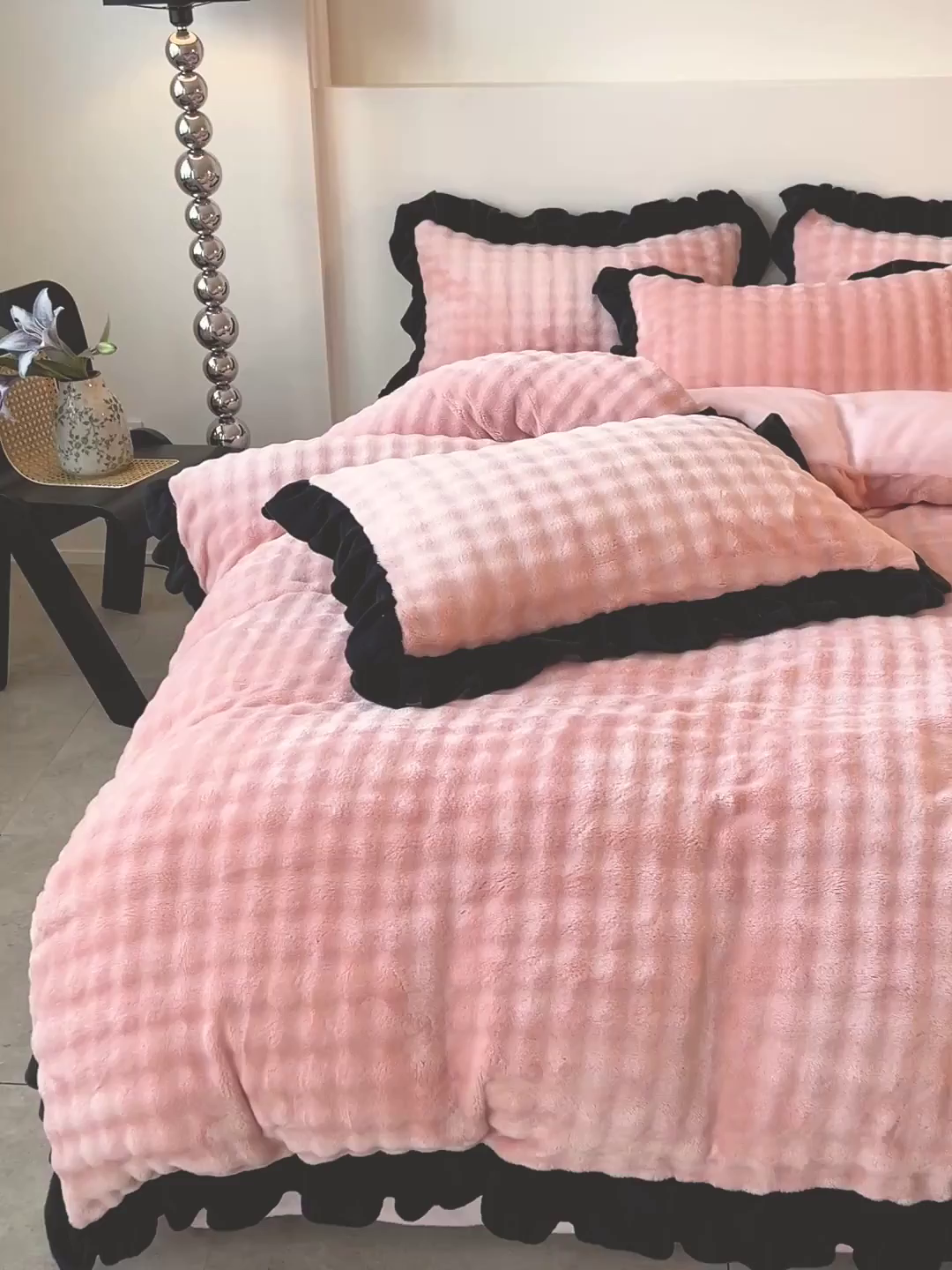 91家纺网 家纺一手货源 找家纺 梦之岛 2025新款韩版兔毛绒小泡泡牛奶绒四件套 泡芙公主-玉