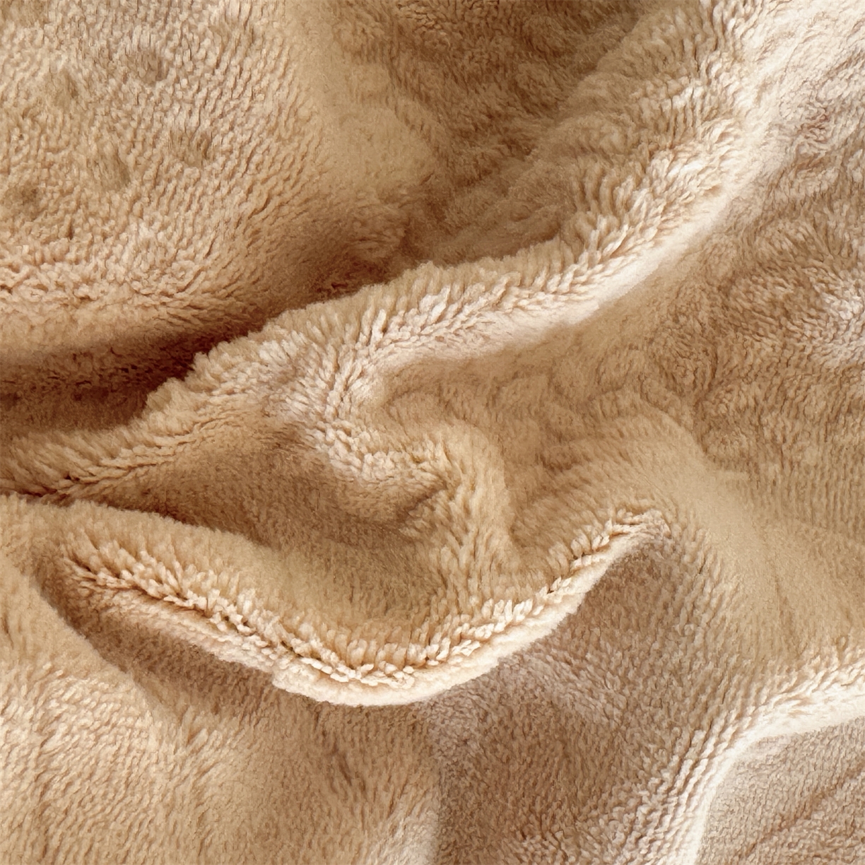 91家纺网 家纺一手货源 找家纺 （总）芯丝路枕业 2025新款牛奶绒四件套-水立方系列