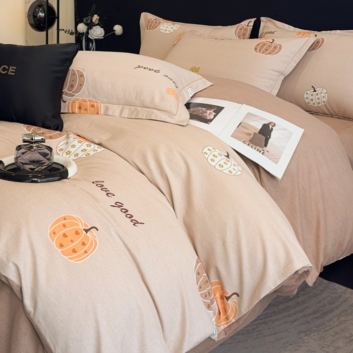 91家纺网 家纺一手货源 找家纺 雲归梦 2025新款全棉火山磨毛精梳棉生态磨毛纯棉四件套 南瓜甜心咖