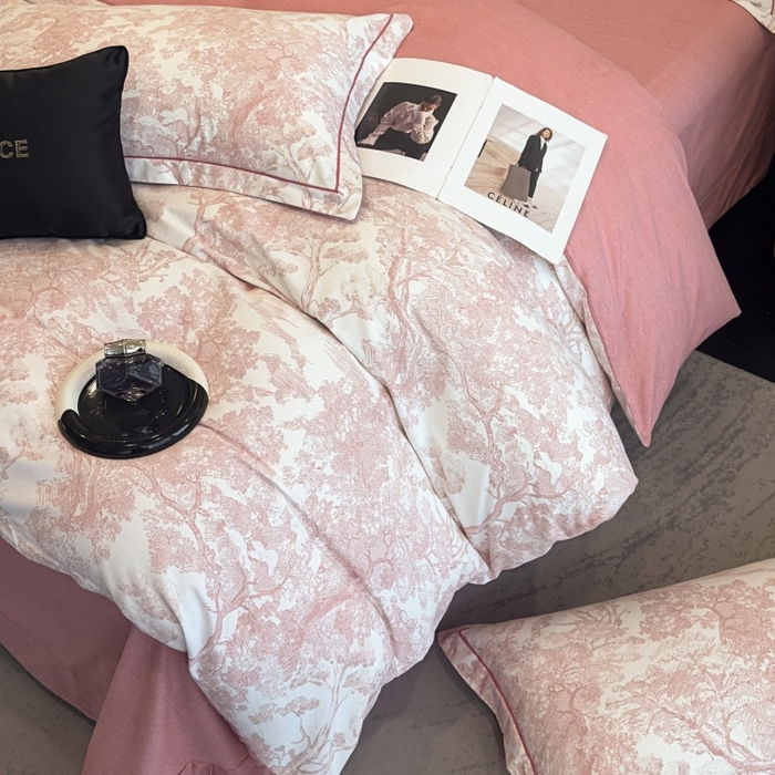 91家纺网 家纺一手货源 找家纺 雲归梦 2025新款全棉火山磨毛精梳棉生态磨毛纯棉四件套 沁语繁花粉