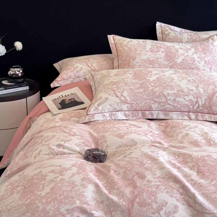 91家纺网 家纺一手货源 找家纺 雲归梦 2025新款全棉火山磨毛精梳棉生态磨毛纯棉四件套 沁语繁花粉