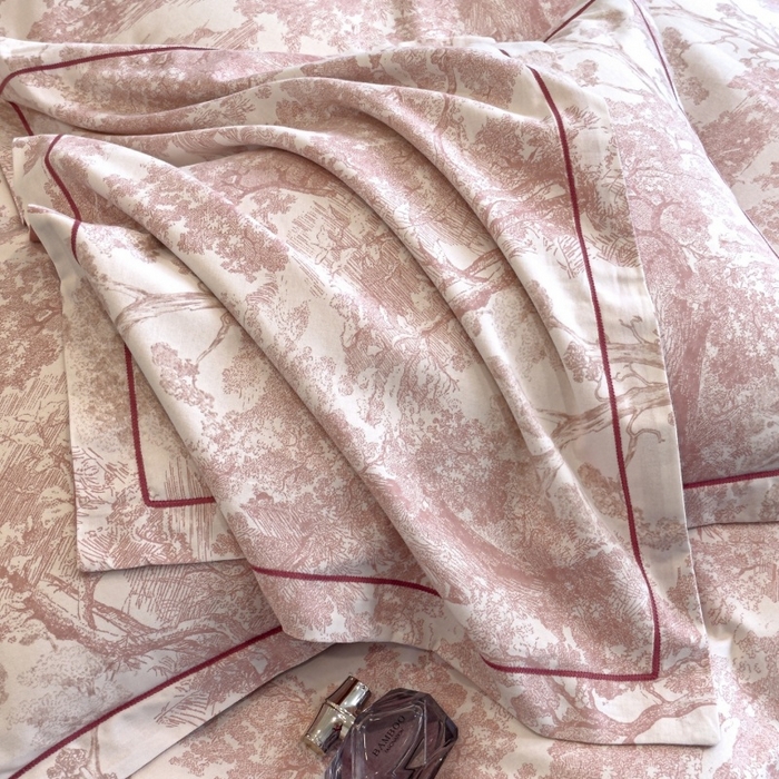 91家纺网 家纺一手货源 找家纺 雲归梦 2025新款全棉火山磨毛精梳棉生态磨毛纯棉四件套 沁语繁花粉