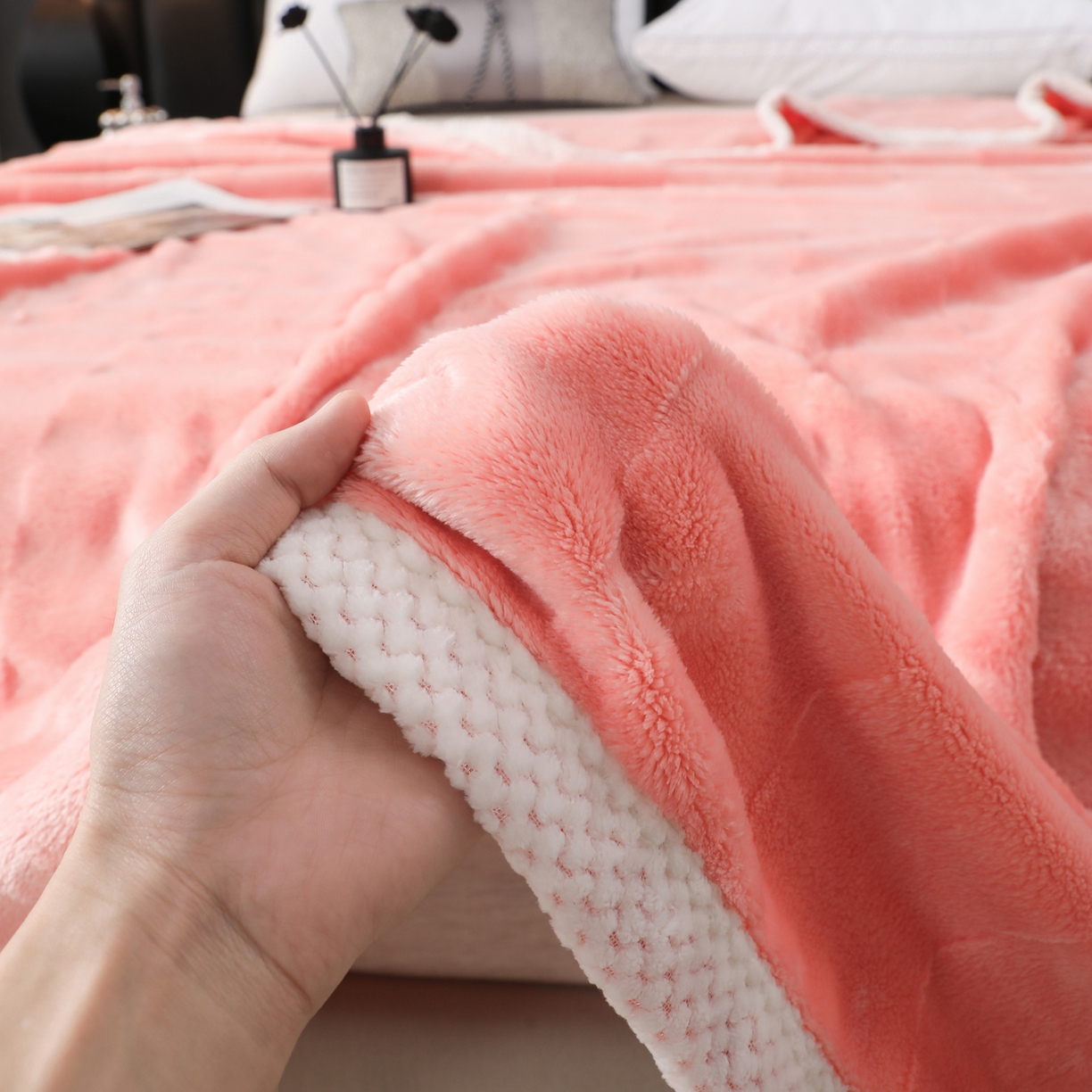 91家纺网 家纺一手货源 找家纺 梦洋家纺 2025新款双面兔毛绒毛毯 桔色