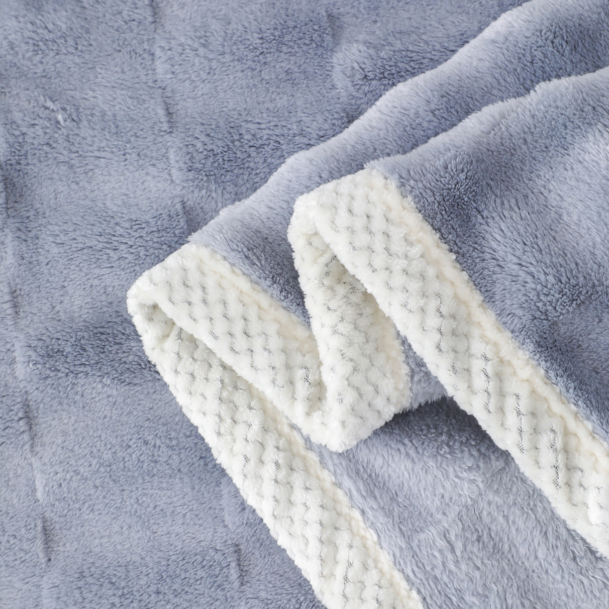 91家纺网 家纺一手货源 找家纺 梦洋家纺 2025新款双面兔毛绒毛毯 灰色