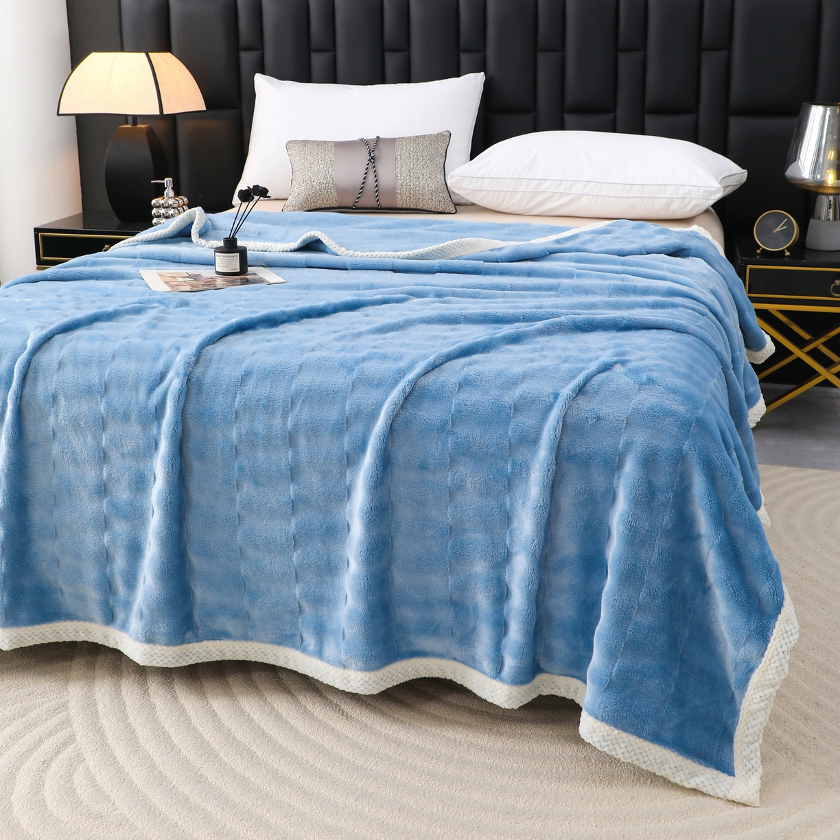 91家纺网 家纺一手货源 找家纺 梦洋家纺 2025新款双面兔毛绒毛毯 蓝色