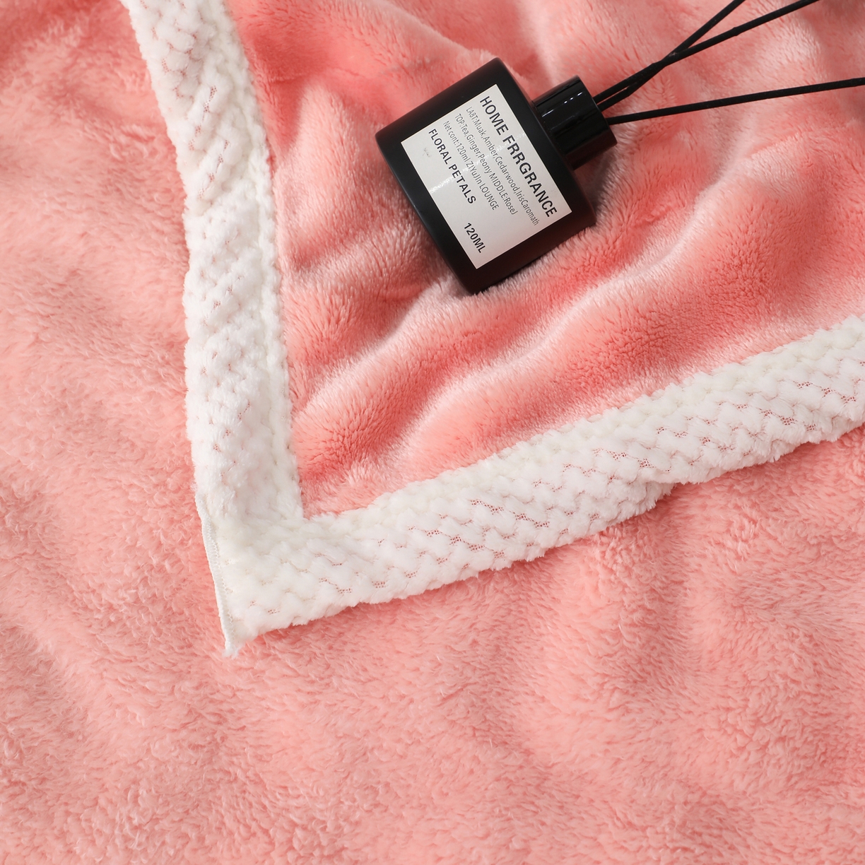 91家纺网 家纺一手货源 找家纺 梦洋家纺 2025新款双面兔毛绒毛毯 桔色