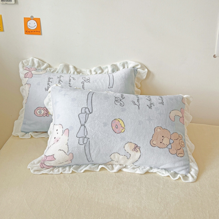 91家纺网 家纺一手货源 找家纺 （总）眷恋家纺 2025新款高克重牛奶绒花边枕套枕头套