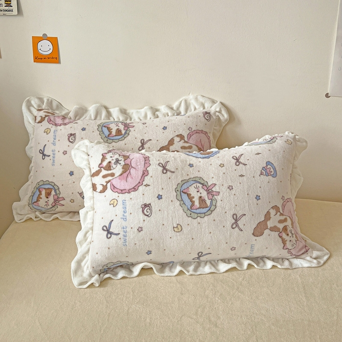 91家纺网 家纺一手货源 找家纺 （总）眷恋家纺 2025新款高克重牛奶绒花边枕套枕头套