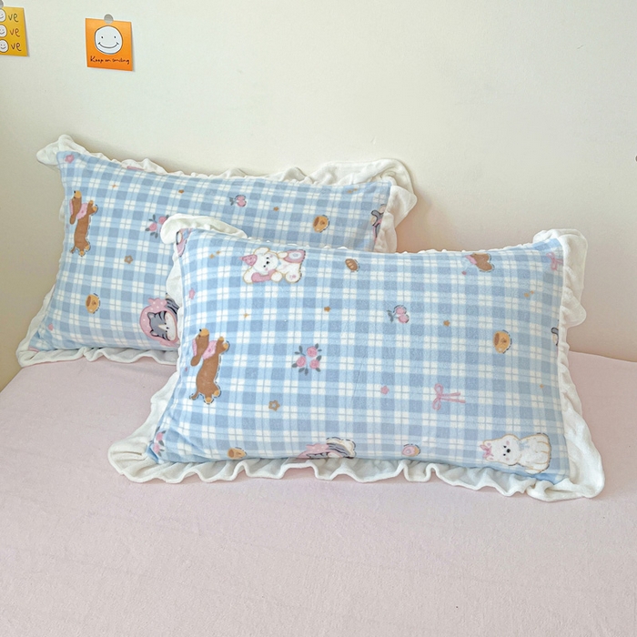 眷恋家纺 2025新款高克重牛奶绒花边枕套枕头套 蓝格猫咪