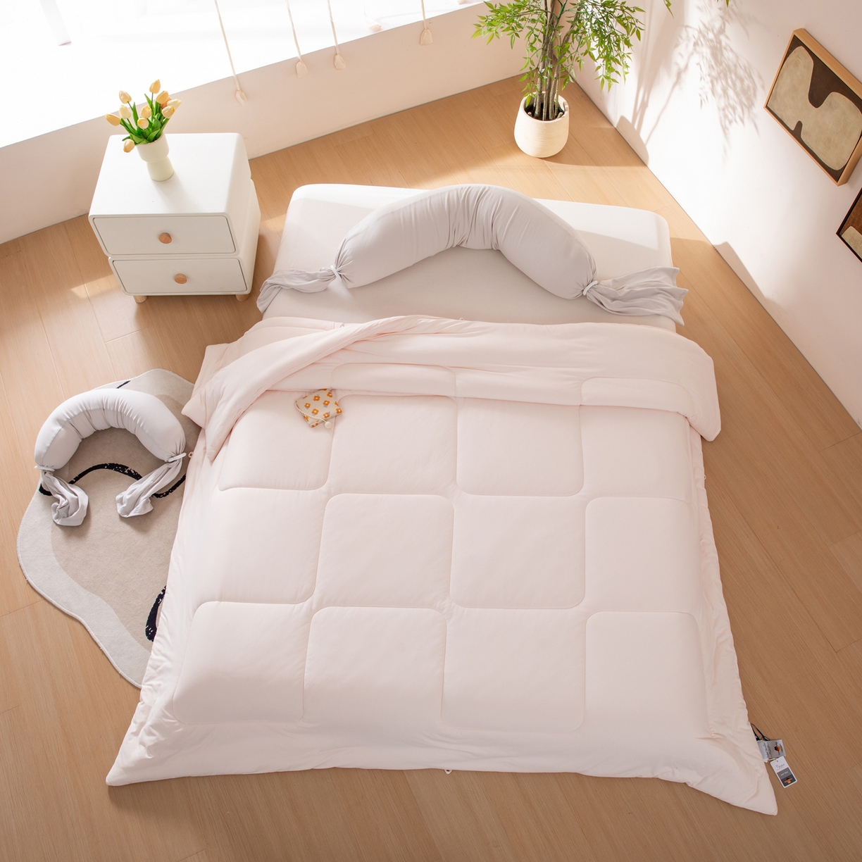 91家纺网 家纺一手货源 找家纺 LADYCOCO可可家居 2025新款LULU恒温水洗德绒被被子被芯 奶酪色