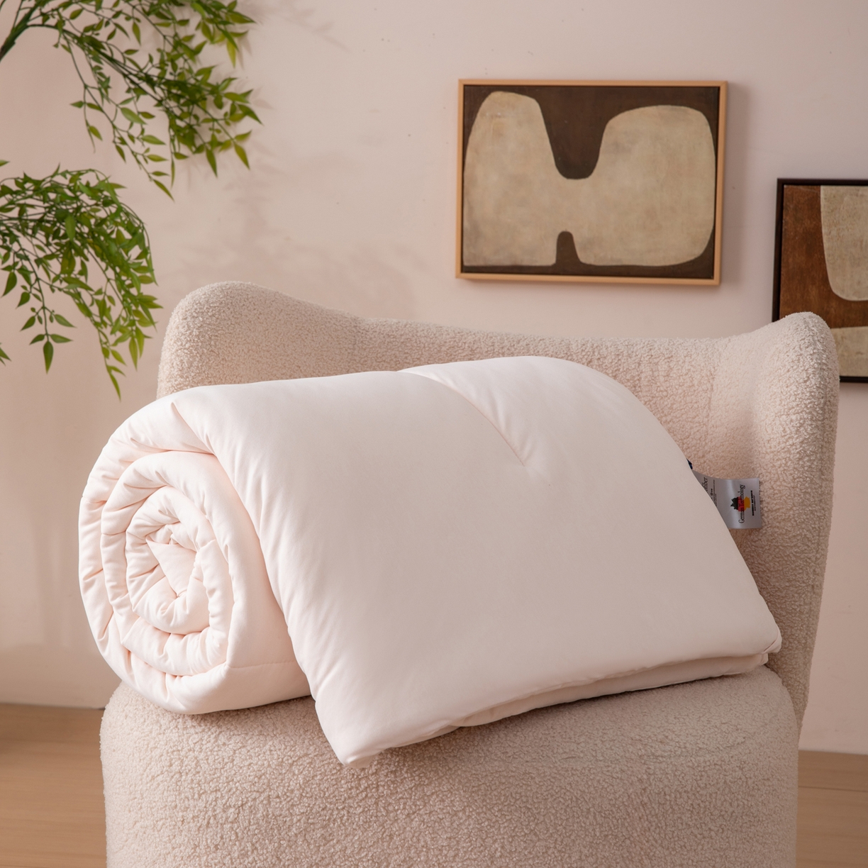 91家纺网 家纺一手货源 找家纺 LADYCOCO可可家居 2025新款LULU恒温水洗德绒被被子被芯 奶酪色