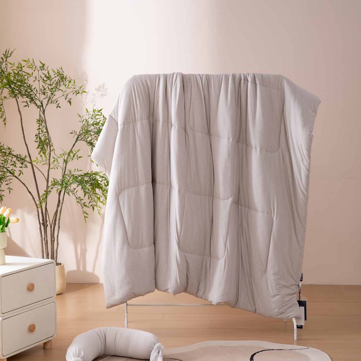 91家纺网 家纺一手货源 找家纺 LADYCOCO可可家居 2025新款LULU恒温水洗德绒被被子被芯 卡其色