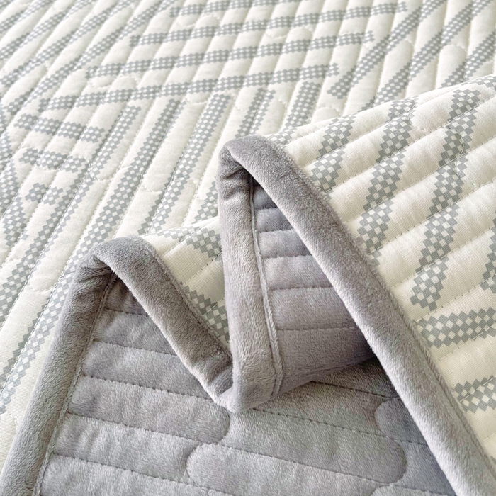 91家纺网 家纺一手货源 找家纺 春皖家纺 2025新款A类棉加绒多功能床盖 律动