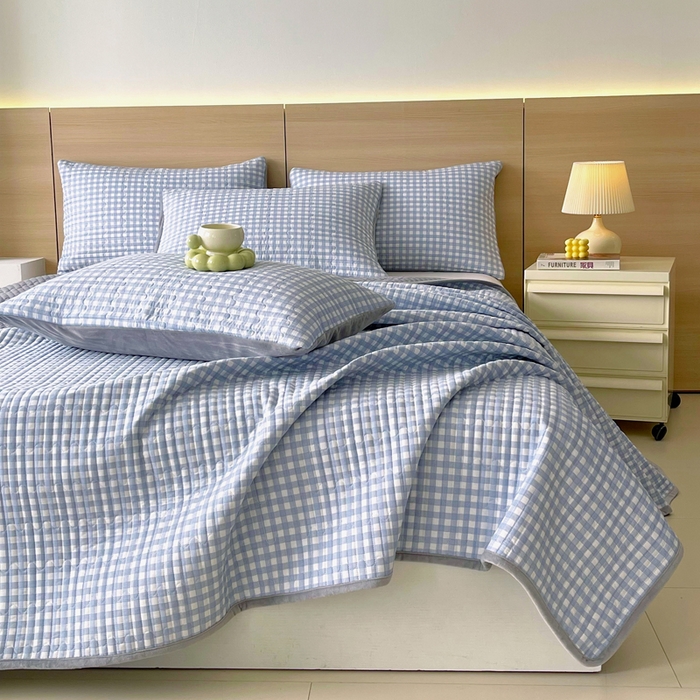 91家纺网 家纺一手货源 找家纺 春皖家纺 2025新款A类棉加绒多功能床盖 慕心蓝