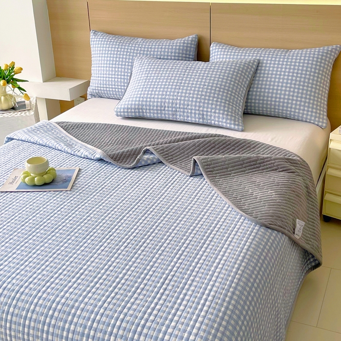 91家纺网 家纺一手货源 找家纺 春皖家纺 2025新款A类棉加绒多功能床盖 慕心蓝