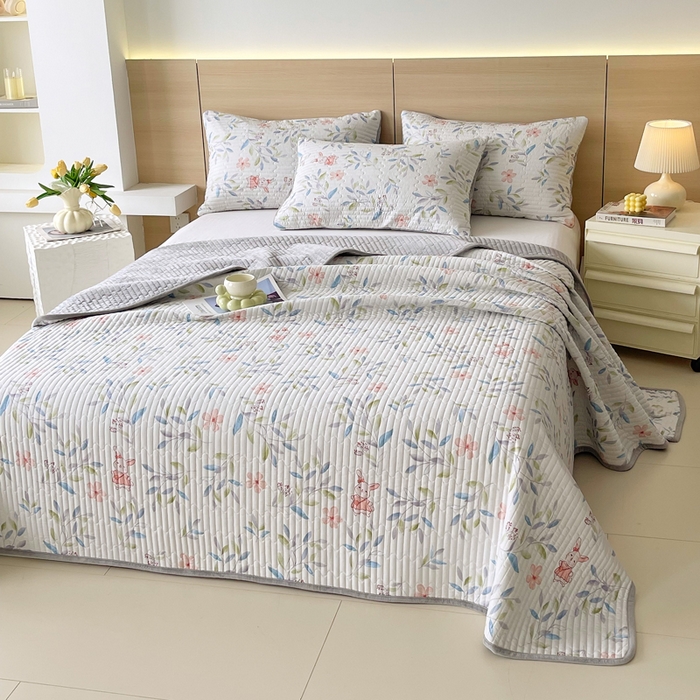 91家纺网 家纺一手货源 找家纺 春皖家纺 2025新款A类棉加绒多功能床盖 扶绿花园