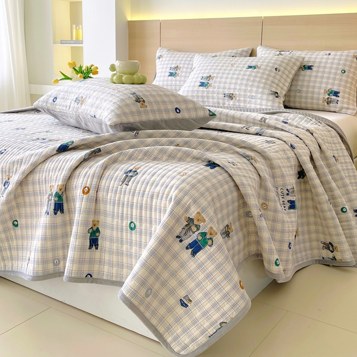 91家纺网 家纺一手货源 找家纺 春皖家纺 2025新款A类棉加绒多功能床盖 小熊乐园