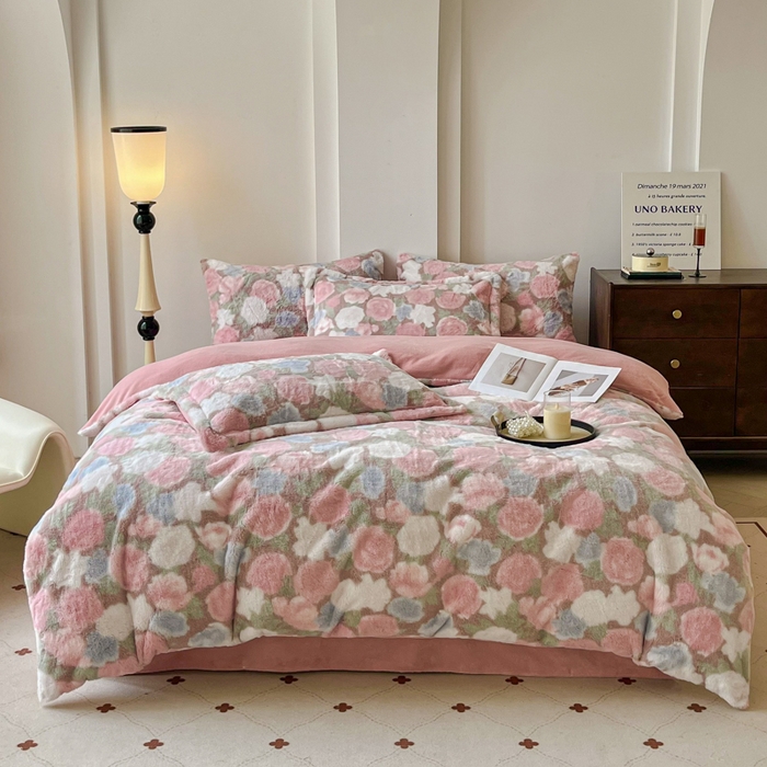 91家纺网 家纺一手货源 找家纺 （总）梦莱斯 2025新款亲肤舒适兔毛印花牛奶绒保暖四件套一美拉德系