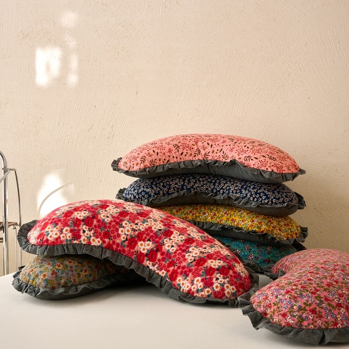 91家纺网 家纺一手货源 找家纺 明星枕业 2025新款全棉磨毛荞麦枕头枕芯花边饺子形枕全荞麦壳月牙护颈枕枕头枕芯 组合图