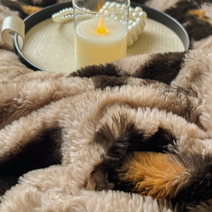 91家纺网 家纺一手货源 找家纺 梦莱斯 2025新款亲肤舒适兔毛印花牛奶绒保暖四件套一美拉德系 蝴蝶棕