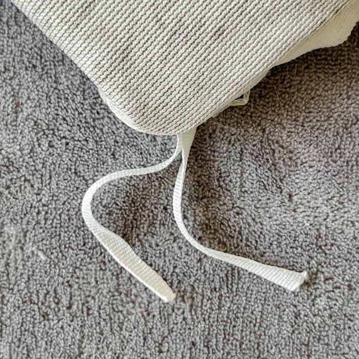 91家纺网 家纺一手货源 找家纺 梦莱斯 2025新款亲肤舒适兔毛印花牛奶绒保暖四件套一美拉德系 灰色小花