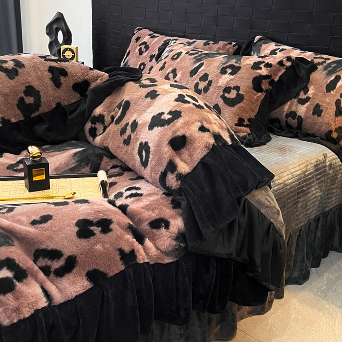 91家纺网 家纺一手货源 找家纺 （总）利欧 2025新款兔毛牛奶绒印花四件套