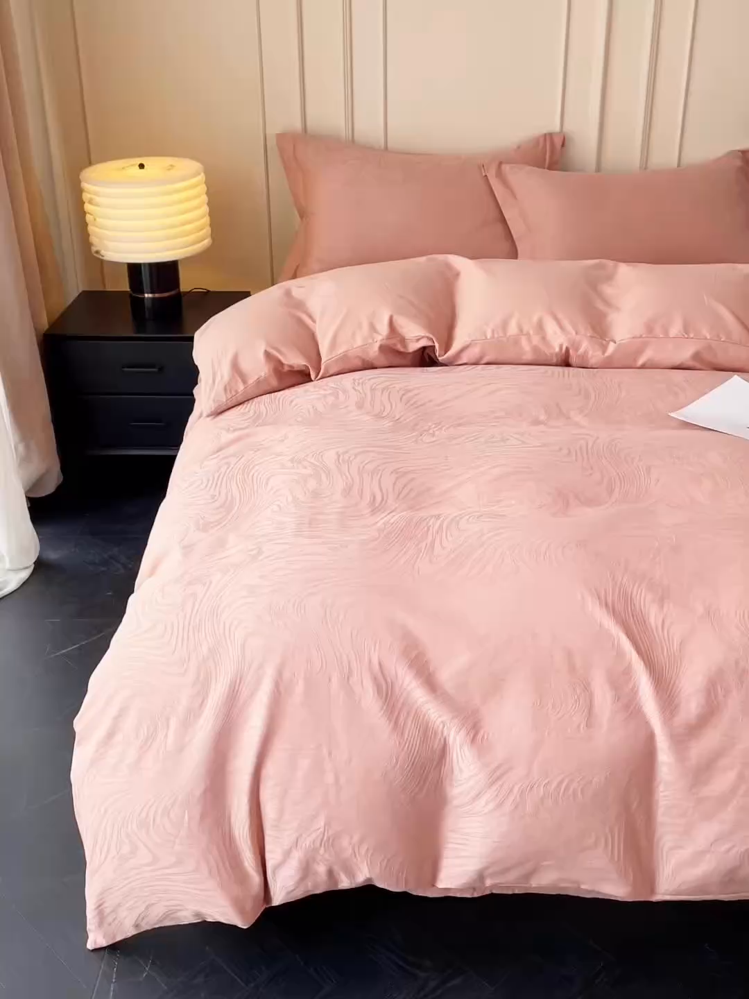 91家纺网 家纺一手货源 找家纺 云锦家居 2025新款秋冬50双股磨毛提花四件套 静水-粉玉