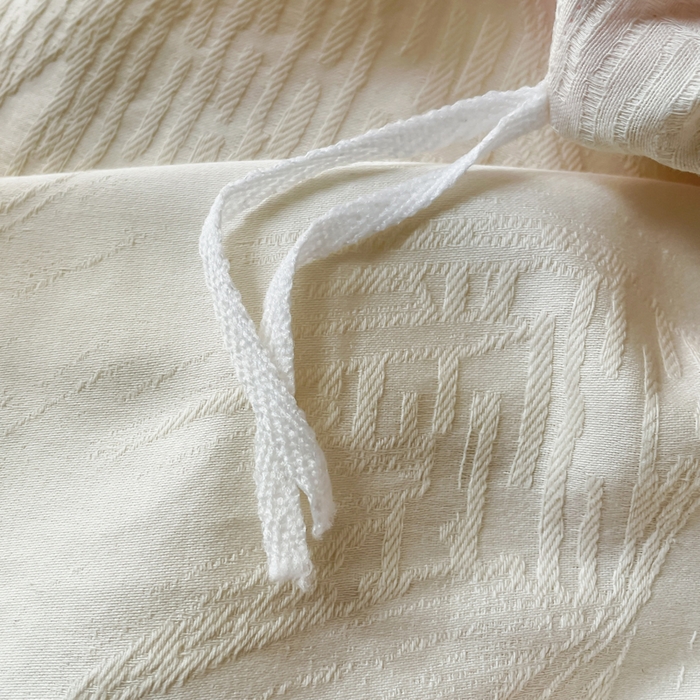 91家纺网 家纺一手货源 找家纺 云锦家居 2025新款秋冬50双股磨毛提花四件套 雅韵-粉白