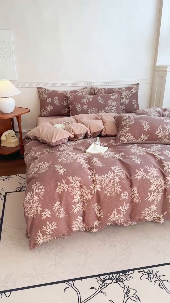 91家纺网 家纺一手货源 找家纺 佑佳家纺 2025新款复古印花亚麻双层纱花边被套枕套三件套 锦瑟