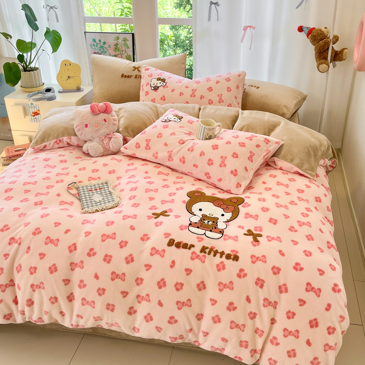 91家纺网 家纺一手货源 找家纺 如一 2025新款卡通毛巾绣系列牛奶绒四件套 豹纹黑皮